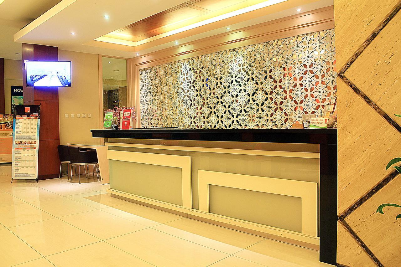 Hotel Zen Premium Setrawangi Raya Bandung Exterior foto